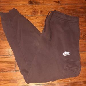Nike Club Fleece Essential Cargo Joggers Chocolate Brown